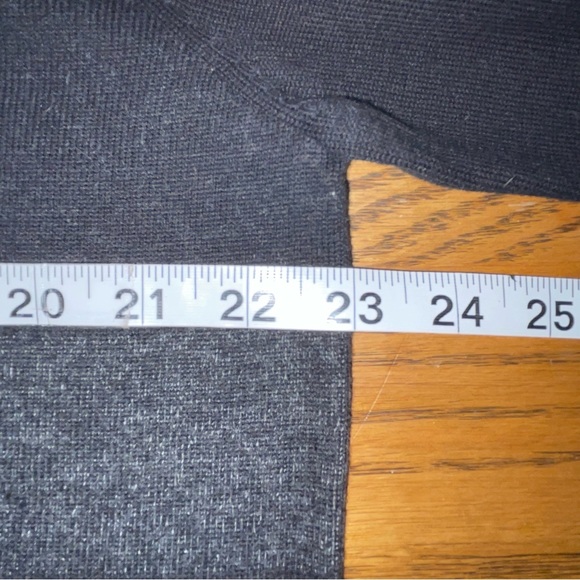 Perry Ellis NWT Sweater Crewneck Long Sleeves Block Style Black Gray Large - Picture 8 of 9